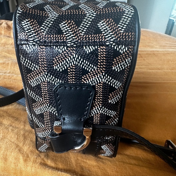 Goyard Cap Vert Crossbody Bag Black - Picture 8 of 12